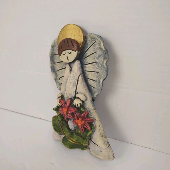 Hand Painted Christmas Angel Wall Hanging Decor Poinsettia Wreath Vintage Style - Picture 2 of 5